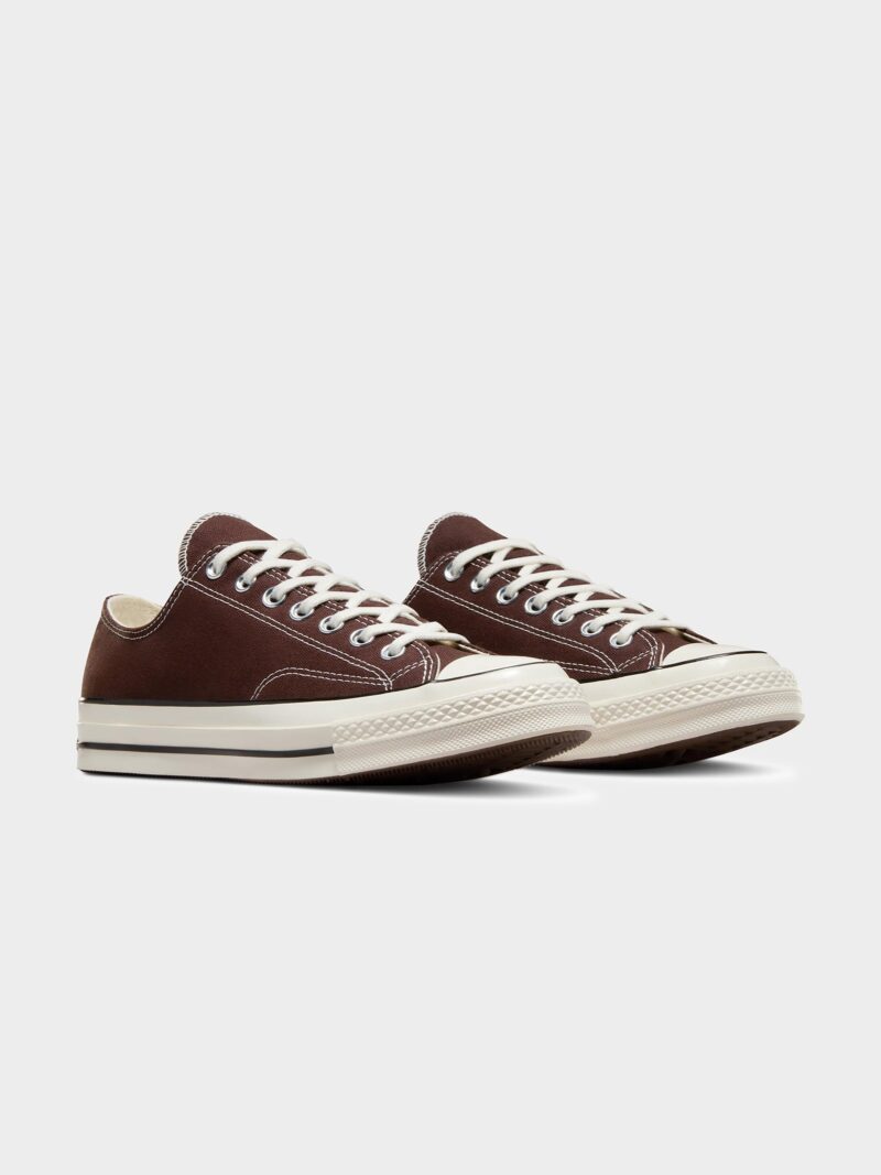 Unisex Chuck Taylor All Star 70 Low Top Sneakers - Image 2
