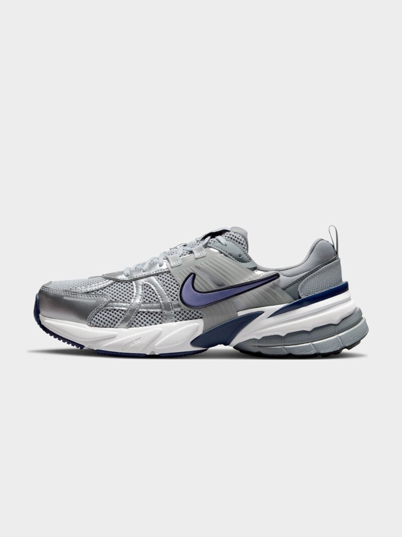 Men's Nike V2K Run Sneakers - Image 2